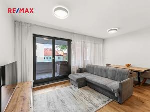 Pronájem bytu 2+kk, Praha - Libeň, Vojenova, 58 m2