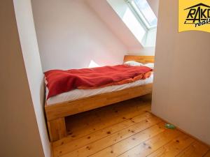 Pronájem bytu 2+kk, Mladé Buky, 42 m2