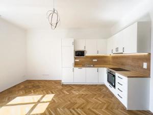 Pronájem bytu 2+kk, Praha - Strašnice, Na Třebešíně, 60 m2