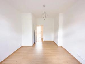 Pronájem bytu 2+kk, Praha - Strašnice, Na Třebešíně, 58 m2