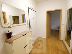Pronájem bytu 2+kk, Praha - Hlubočepy, Högerova, 59 m2