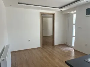 Pronájem bytu 1+1, Káraný, 42 m2