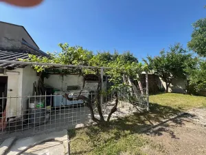 Pronájem bytu 1+1, Káraný, 42 m2
