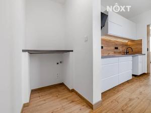 Prodej bytu 3+1, Praha - Michle, Kremnická, 65 m2