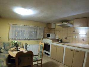 Prodej vily, České Budějovice, Hálkova, 256 m2