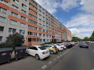 Pronájem bytu 2+kk, Praha - Prosek, Lovosická, 25 m2
