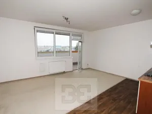 Prodej bytu 1+kk, Praha - Vysočany, Poděbradská, 44 m2
