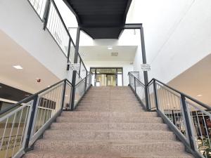 Pronájem kanceláře, Praha - Stodůlky, Prusíkova, 128 m2