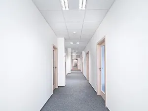 Pronájem kanceláře, Praha - Michle, Vyskočilova, 490 m2