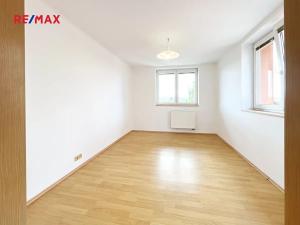 Prodej bytu 3+kk, Praha - Petrovice, Edisonova, 70 m2