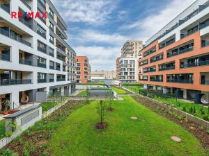 Pronájem bytu 1+kk, Praha - Hloubětín, Poděbradská, 37 m2