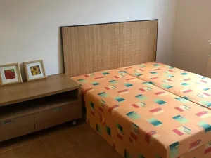 Pronájem bytu 1+kk, Černolice, Hlavní, 30 m2