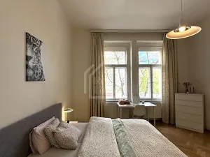Pronájem bytu 4+1, Praha - Vinohrady, Korunní, 150 m2