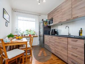 Prodej bytu 2+1, Rosice, Komenského náměstí, 58 m2