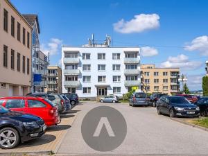 Prodej bytu 2+1, Rosice, Komenského náměstí, 58 m2