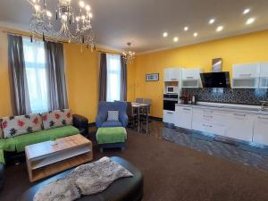 Prodej bytu 3+kk, Karlovy Vary, Na Vyhlídce, 94 m2