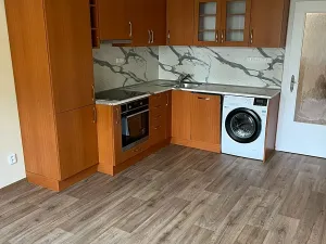 Pronájem bytu 2+kk, Liberec, Zhořelecká, 48 m2