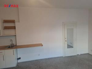Pronájem obchodního prostoru, Praha - Střešovice, Na Malovance, 26 m2