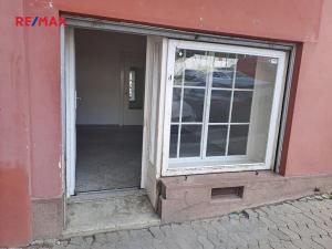 Pronájem obchodního prostoru, Praha - Střešovice, Na Malovance, 26 m2