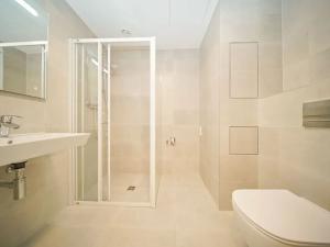 Pronájem bytu 1+kk, Praha - Horní Měcholupy, Milánská, 37 m2