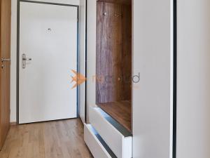 Prodej bytu 2+kk, Horoměřice, Velvarská, 48 m2