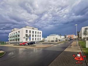 Pronájem bytu 2+kk, Praha - Ďáblice, Křižanská, 52 m2