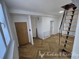 Prodej bytu 4+kk, Praha - Kobylisy, Ořechová, 111 m2