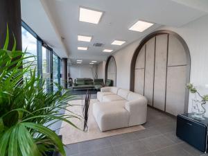 Pronájem obchodního prostoru, Praha - Holešovice, Argentinská, 151 m2