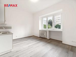 Pronájem bytu 1+kk, Praha - Břevnov, Patočkova, 21 m2