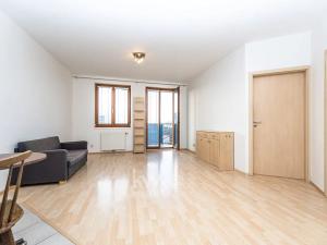 Pronájem bytu 2+kk, Praha - Kamýk, U Kamýku, 57 m2