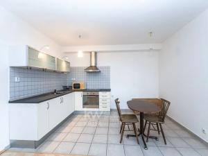 Pronájem bytu 2+kk, Praha - Kamýk, U Kamýku, 57 m2