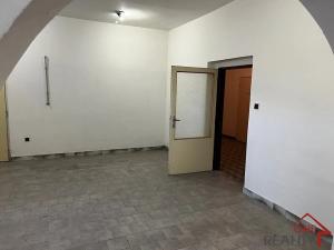 Pronájem skladu, Zlín, 100 m2