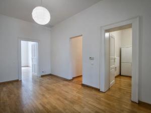 Pronájem bytu 2+kk, Praha - Holešovice, Komunardů, 50 m2