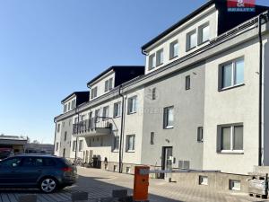 Pronájem bytu 1+kk, Pardubice - Semtín, 28 m2