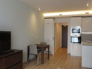 Pronájem bytu 1+kk, Praha - Stodůlky, Mukařovského, 36 m2