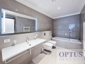 Pronájem bytu 2+kk, Praha - Smíchov, Holečkova, 76 m2