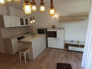 Pronájem bytu 1+kk, Uhlířské Janovice, Hrnčířská, 32 m2