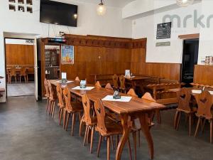 Pronájem restaurace, Lanškroun, Dobrovského, 332 m2
