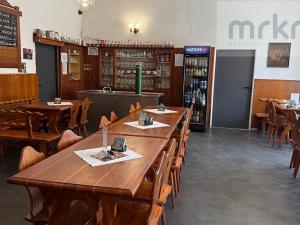 Pronájem restaurace, Lanškroun, Dobrovského, 332 m2