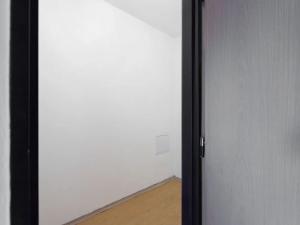 Prodej bytu 2+1, Praha - Kobylisy, Slancova, 63 m2