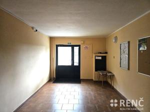 Prodej bytu 3+1, Hodonín, nám. Osvobození, 69 m2