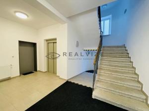 Pronájem bytu 2+kk, České Budějovice, Šumavská, 55 m2