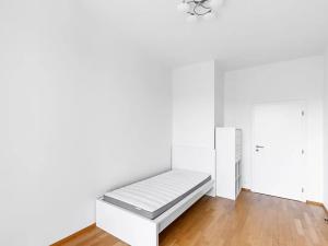 Pronájem bytu 3+kk, Praha, Na Petynce, 83 m2