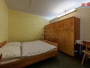 Prodej bytu 2+1, Karlovy Vary - Stará Role, Družstevní, 64 m2