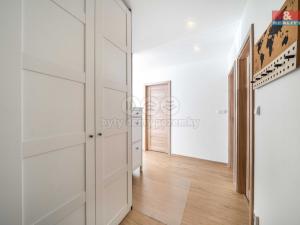 Prodej bytu 3+kk, Praha, Veltruská, 56 m2