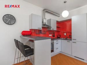 Pronájem bytu 2+kk, Praha - Zličín, Sazovická, 48 m2