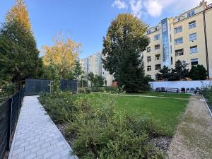 Pronájem bytu 1+kk, Praha - Dejvice, 19 m2