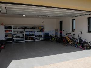 Pronájem rodinného domu, Dynín, 271 m2