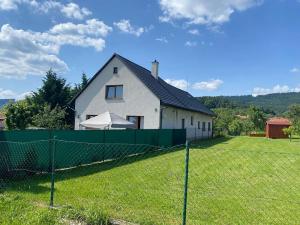 Prodej rodinného domu, Valašské Klobouky, 250 m2