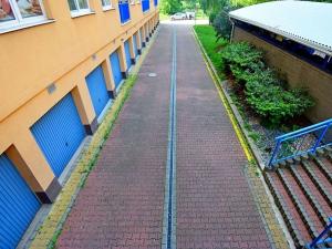 Pronájem garáže, Praha - Troja, Hnězdenská, 15 m2
